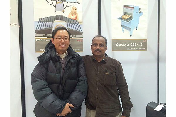 CHAMUNDE team at a South Korean baking exhibition