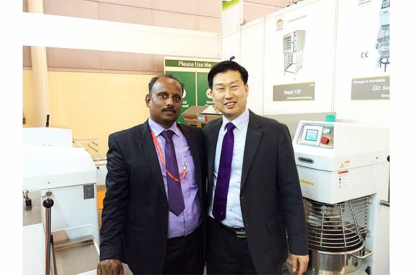 Meeting at the CHAMUNDE stand in Singapore