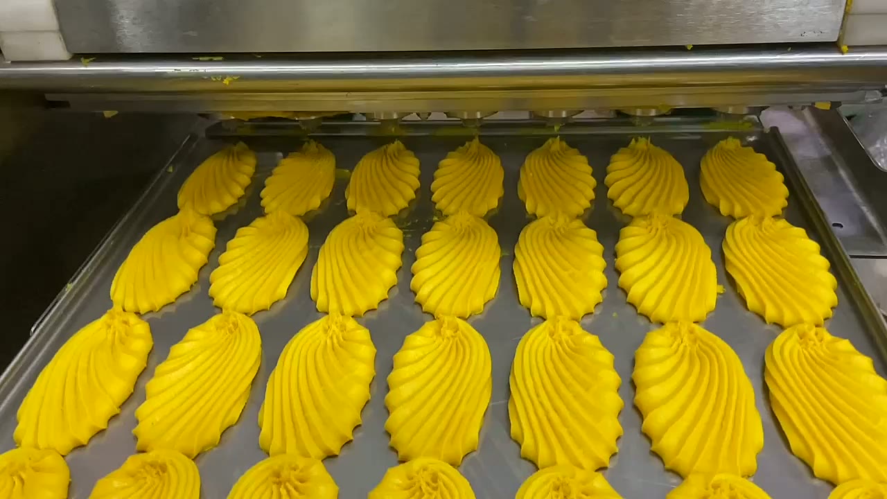 Ring shaped cookies deposited by the Cookie Jet